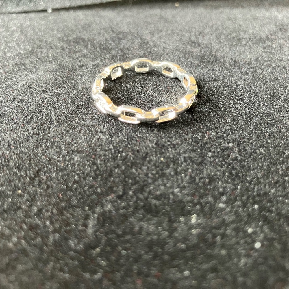 Silver Chainlink Ring - Picture 2 of 2